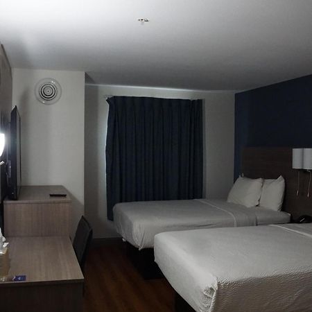 Days Inn By Wyndham Mexico Esterno foto
